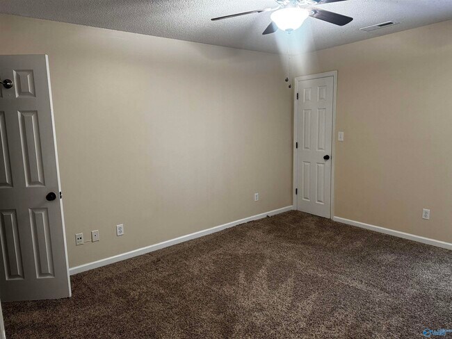 Building Photo - 1307 Liberty Dr