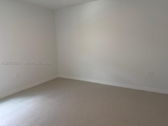 Building Photo - 17332 Cantu Ct