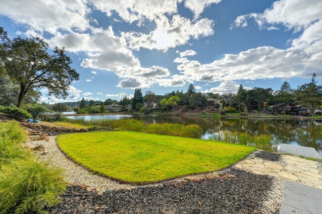 Building Photo - Waterfront 4 bed 4 bath 3,887 sq. ft.