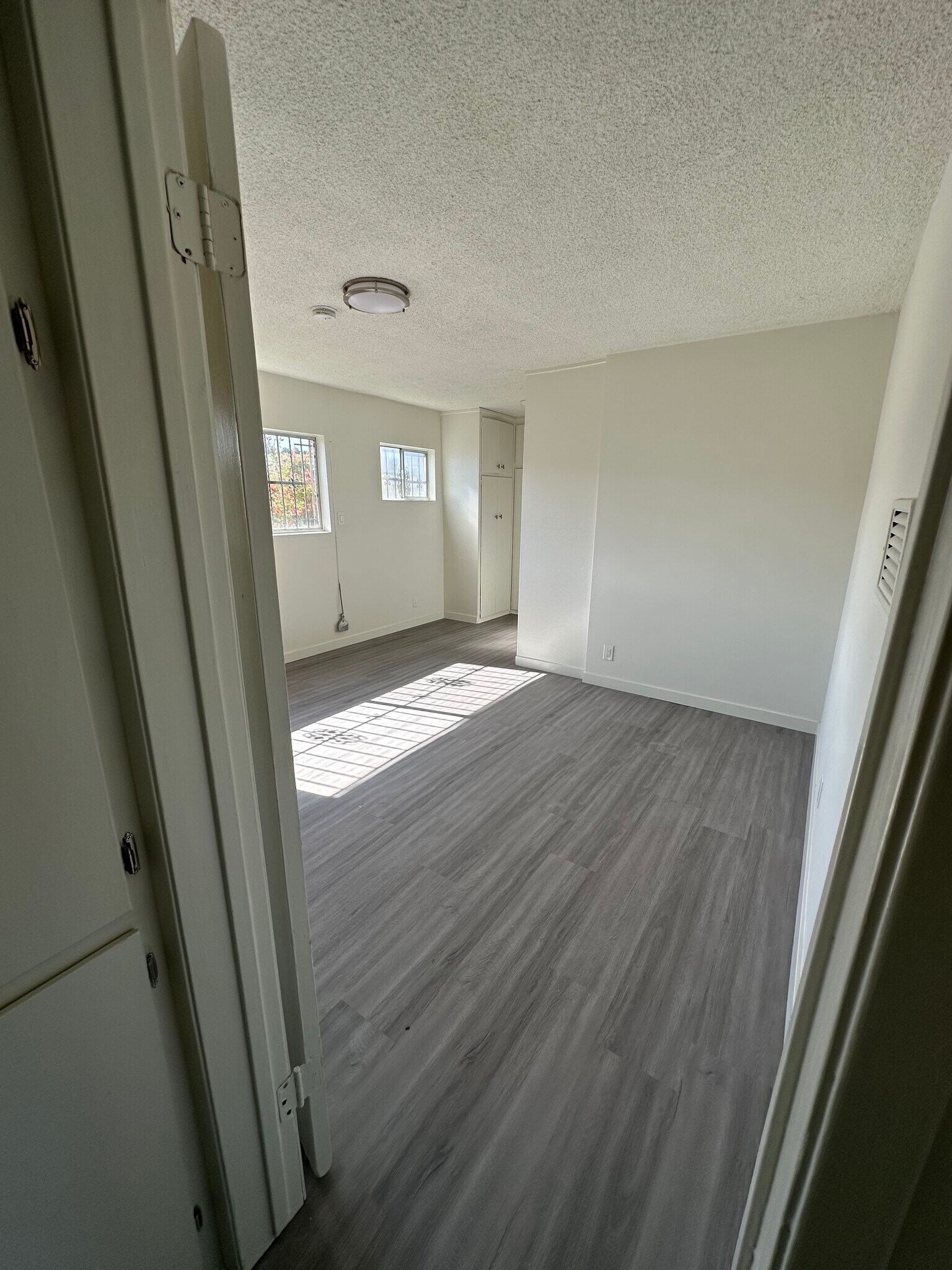 Building Photo - 4785 Don Miguel Dr