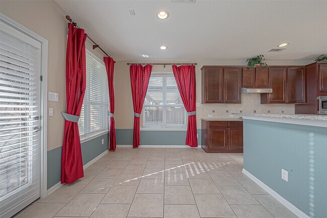 Building Photo - 7530 Newbury Trail