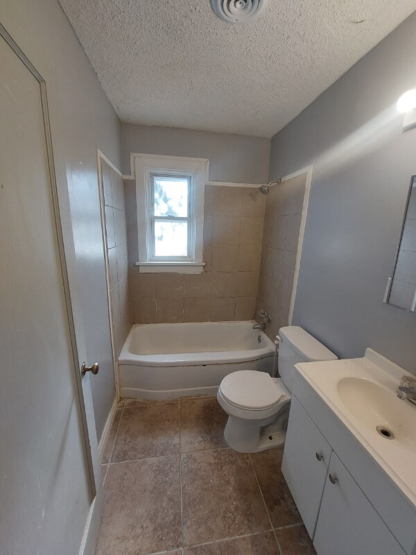 Building Photo - 8212 Church Ln