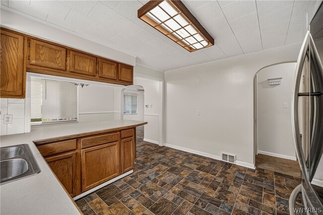 Building Photo - 187 Eastland Pkwy