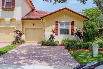 Building Photo - 5733 NW 119th Dr