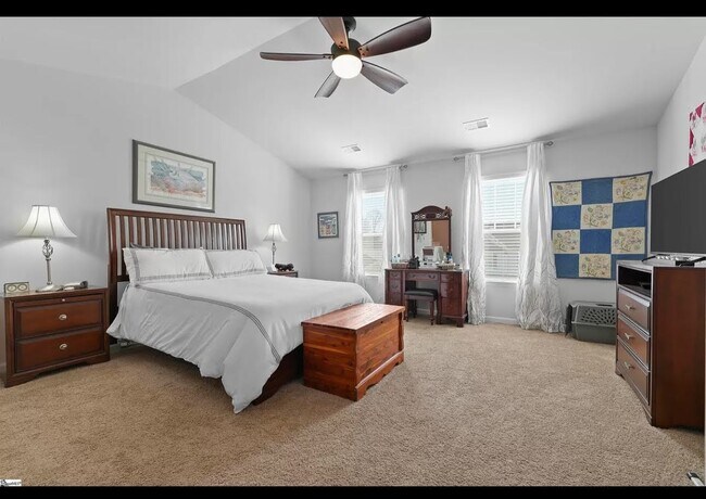 Building Photo - 211 Darrowby Wy