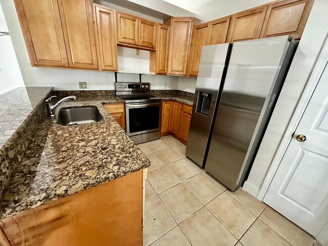 Building Photo - Charming 3-Bedroom Single-Family Home on Quiet Cul-de-Sac in East Orlando