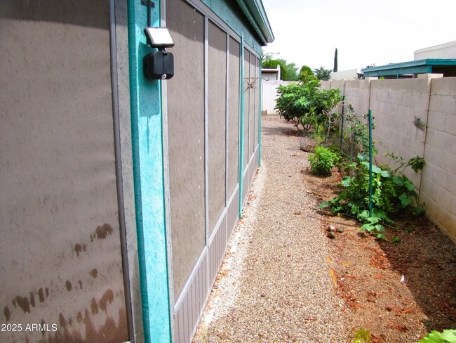 Building Photo - 4651 Desert Springs Trail
