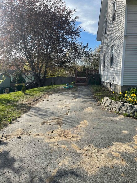 Building Photo - 177 Lowell Ave