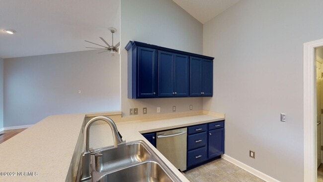 Building Photo - 11 Lassiter Ln