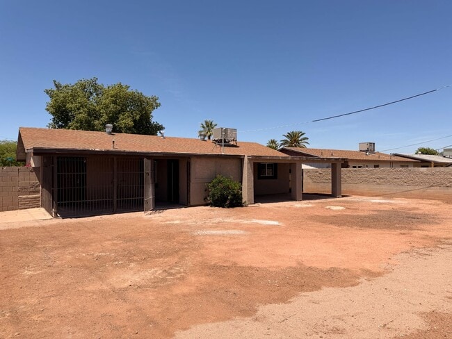 Building Photo - Single Story *NO* Carpet + *NO* HOA Avondale Home For Rent!