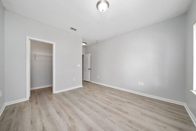 Building Photo - Lifestyle in Villanova at Hunter's Creek- ...