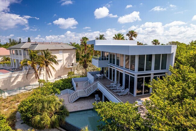 Building Photo - Beach Access & Gulf Views From This Incredible Luxury Home on Longboat Key