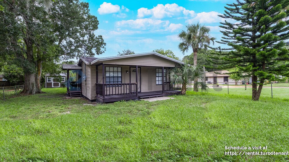 Building Photo - 1584 Selma Ave