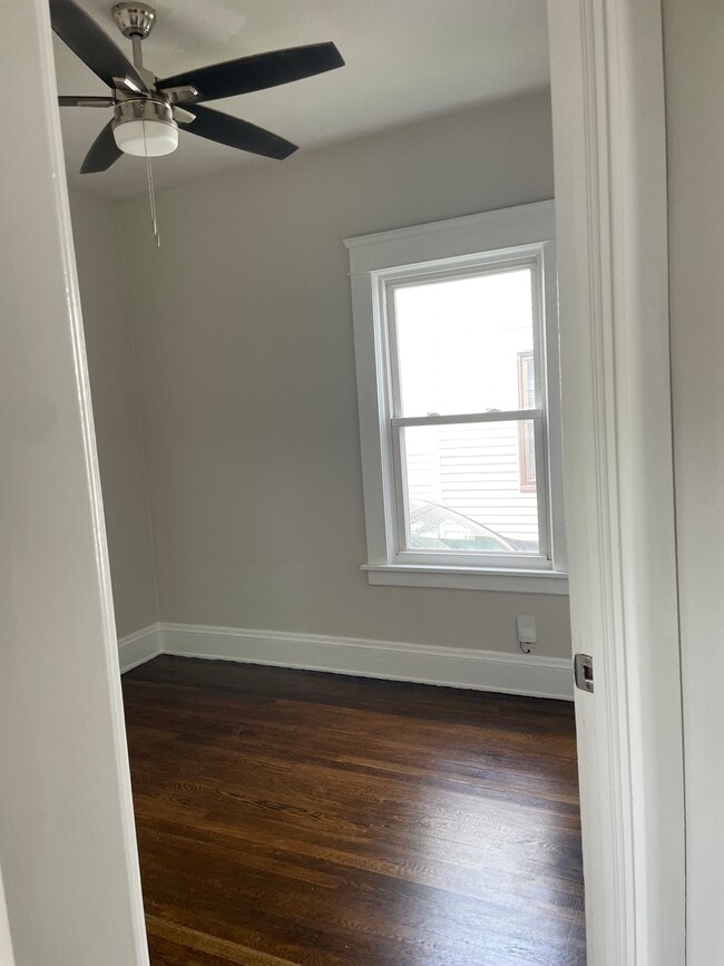 Building Photo - 1307 Idlewood Ave