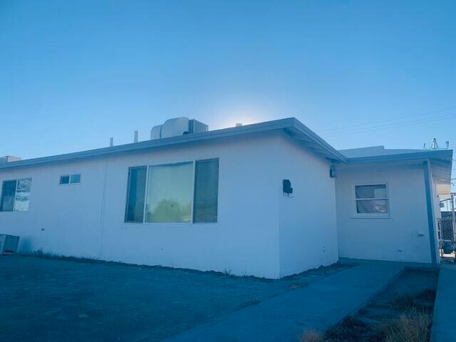 Primary Photo - 43571 Deglet Noor St