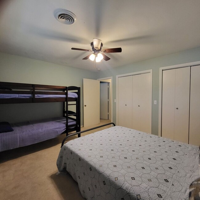 Building Photo - Furnished Rental for Lease
