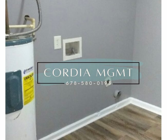 Building Photo - MOVE IN SPECIAL - HALF OFF 1ST MONTHS - All Electric 1 Bedroom 1 Bathroom