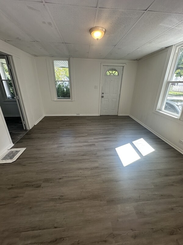 Building Photo - 2180 W 83rd St