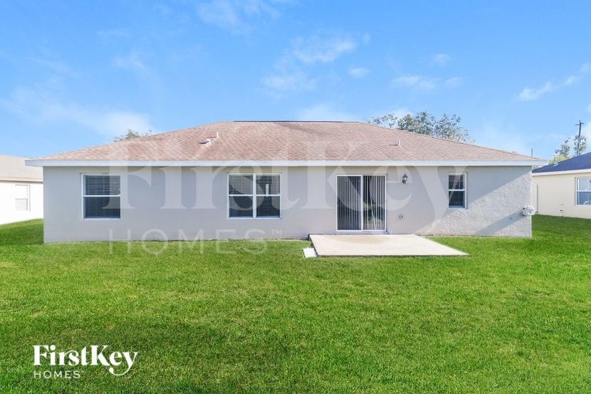 Building Photo - 11040 Red Coach St