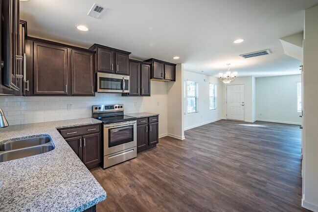 Building Photo - 510 Hobkirks Pl