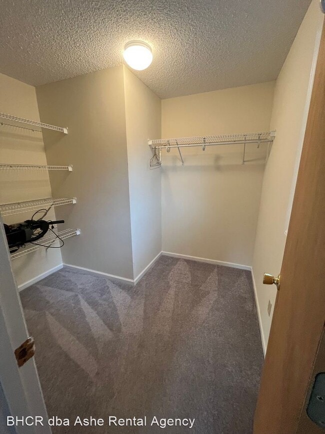 Building Photo - 2 br, 2 bath House - 326 Monticello Dr
