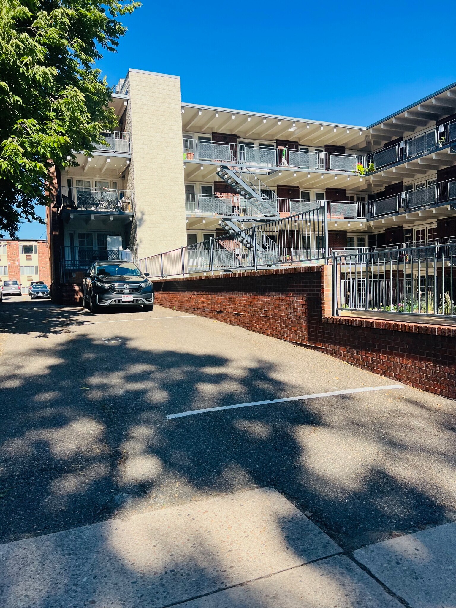 Building Photo - 33 N Corona St