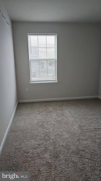 Building Photo - 30 Elliot Ln