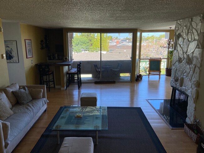 Building Photo - 6601 Springpark Ave