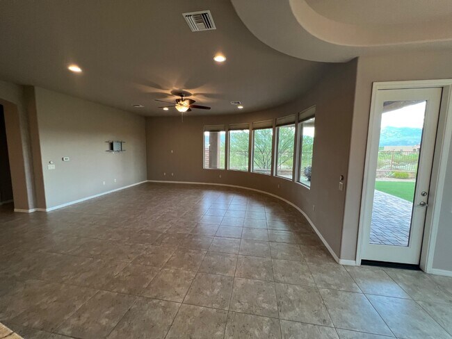 Building Photo - 14466 E Flamingo Cres Pl