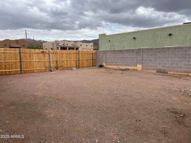 Building Photo - 10261 E La Palma Ave