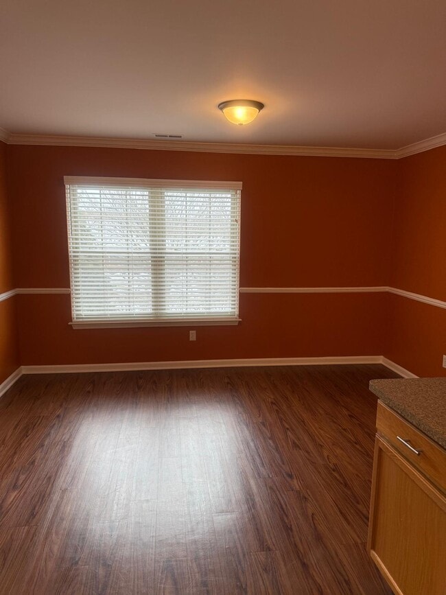 Building Photo - 7438 Lacy Dr