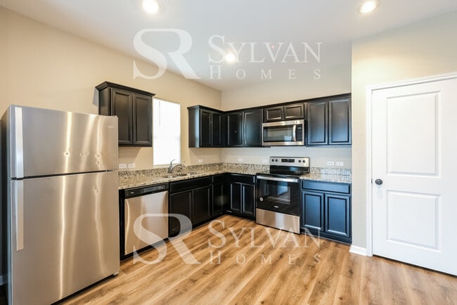 Building Photo - Fall in love with this 3BR, 2BA home