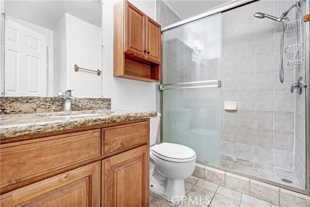 Building Photo - 1637 E 5th St