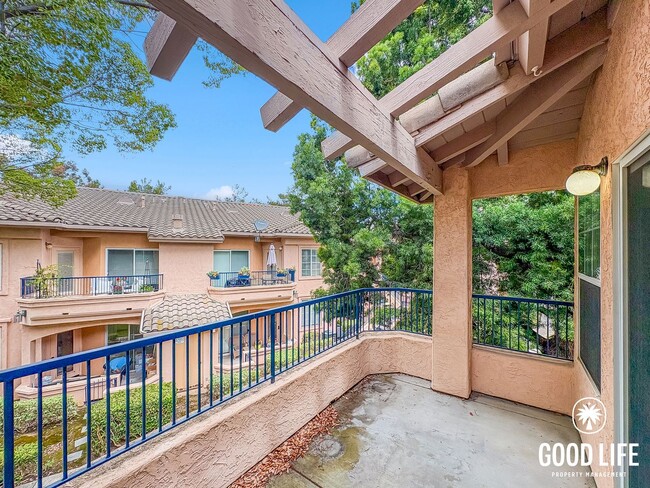 Building Photo - SD: Spacious 2B/2BA Rancho Bernardo Condo with Balcony, W/D & Pool Access