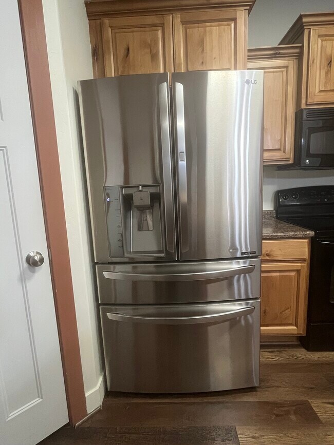 Building Photo - 7552 Lexi Loop