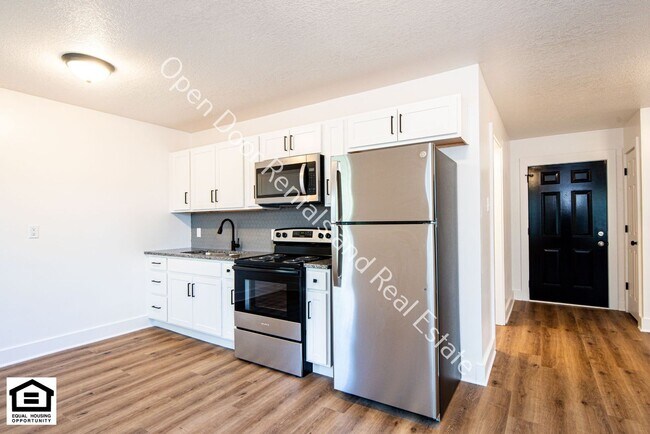 Building Photo - 1823 Griswold Dr