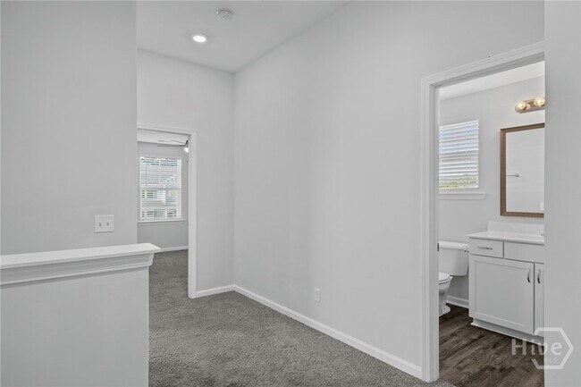 Building Photo - 310 Sessile Oak Dr