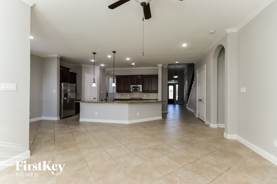 Building Photo - 24107 Newberry Bend Dr