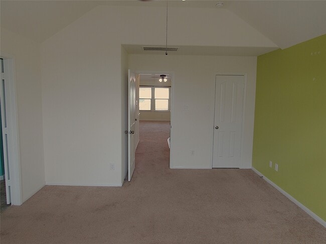 Building Photo - 17043 Amarose Dr