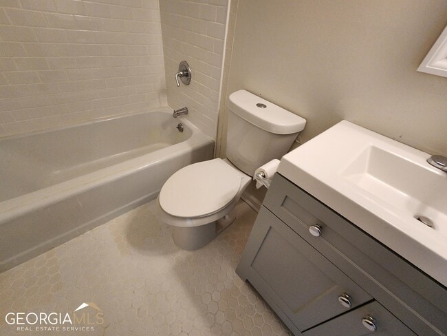 Building Photo - 1136 Bunker Hill Rd