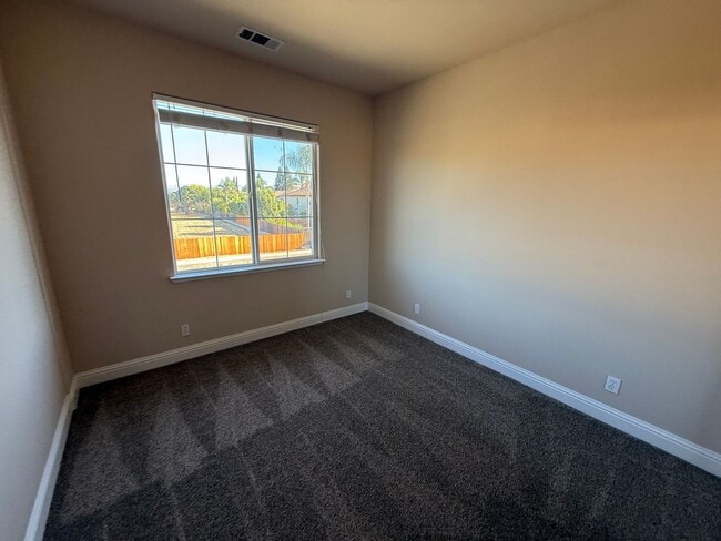Building Photo - $4795 - Beautiful 5 Bedroom 3 Bath Home wi...