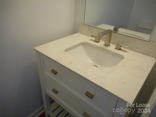 Building Photo - 10921 Hunter Trail Ln