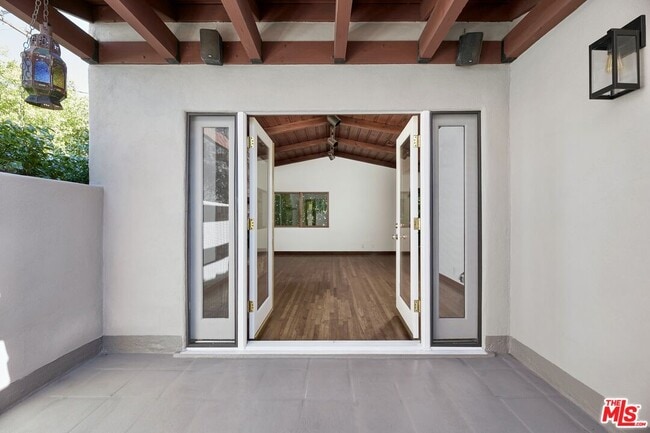 Building Photo - 412 Norwich Dr