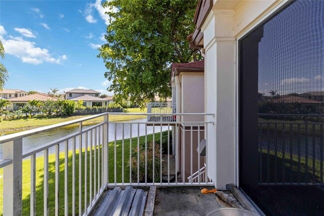 Building Photo - 1250 SW 113th Terrace