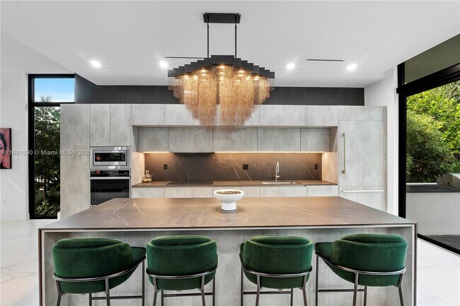 Building Photo - 4364 Alton Rd