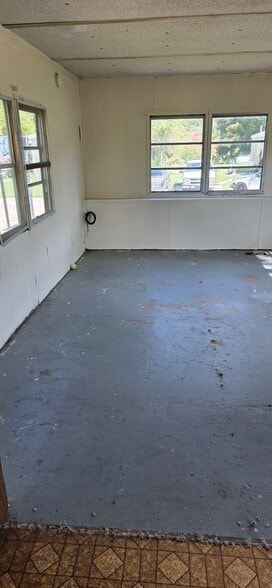 Building Photo - 43124-4M-43 M-43