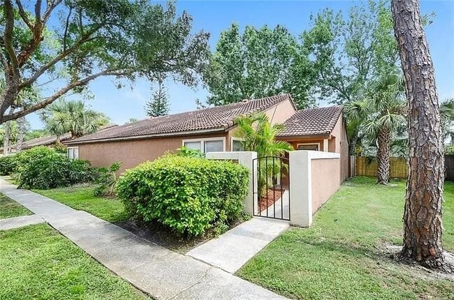 Primary Photo - 668 Montego Bay Ct