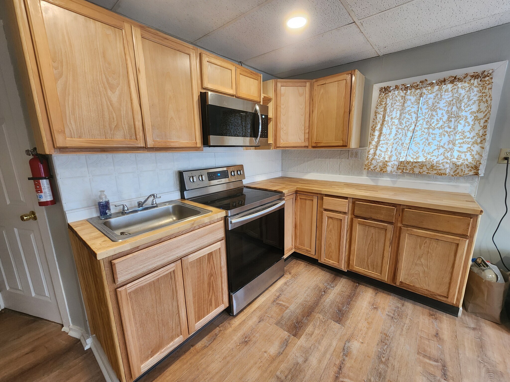 Building Photo - 11 Pearl St