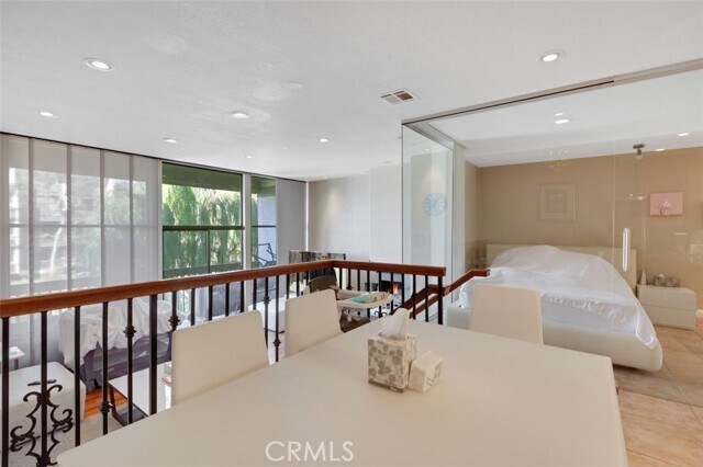 Building Photo - 7235 Marina Pacifica Dr S