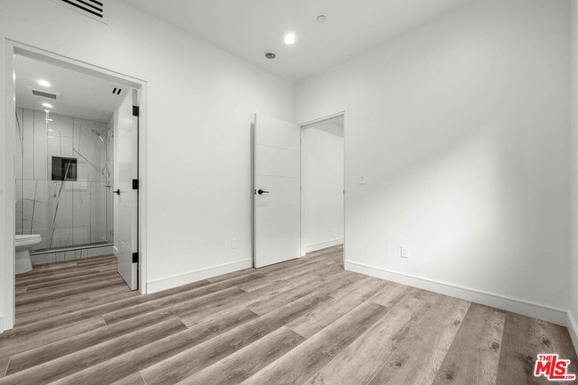 Building Photo - 1920 S Sherbourne Dr